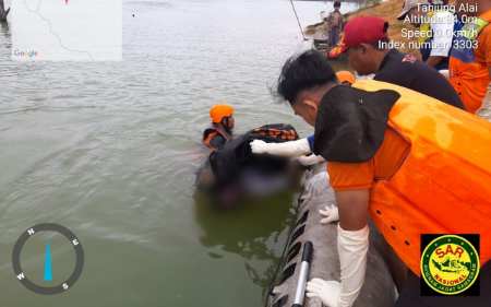 Tim SAR Temukan Korban Sampan Terbalik di Danau PLTA Kampar, Begini Kondisinya 