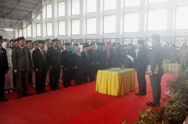 Wabup H.Halim Lantik 270 Pejabat Pemkab Kuantan Singingi