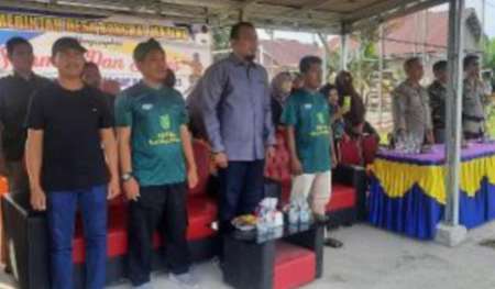 Ade Agus Hartanto Hadiri Pembukaan Turnamen Sepak Bola Boma Cup V di Inhu