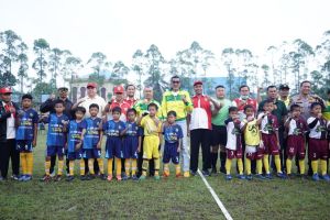 Festival Sepakbola U10 & U12 Piala Gubernur Provinsi Riau 2022 Resmi Dibuka