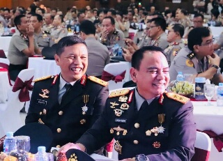 Irjen Pol Agung Setya Imam Efendi Terima Penghargaan Bintang Bhayangkara Pratama dari Presiden