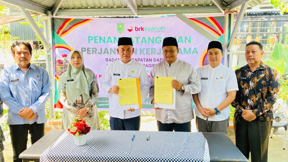 Bapenda Inhu dan Brk Syariah Air Molek Tandatangani Kerjasama Penerimaan Pembayaran Pajak dan Retribusi Daerah