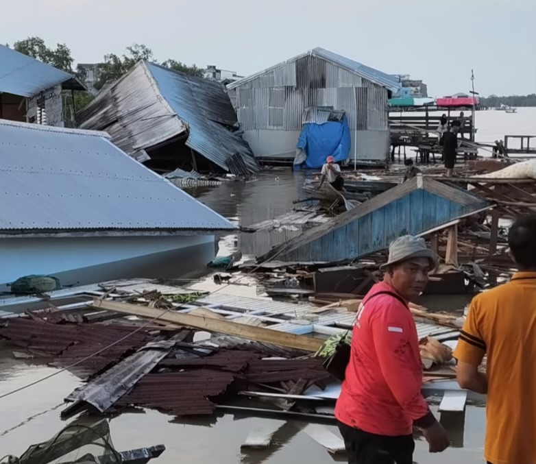 Abrasi di Kuala Enok Rusak 7 Rumah dan Fasilitas Umum