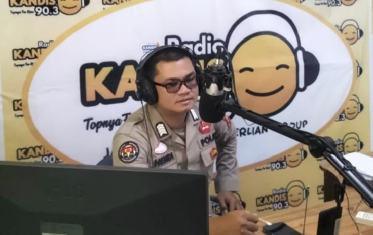 Melalui Radio Kandis FM, Polsek Kandis Perluas Sebarkan Pesan Pilkada Damai 2024