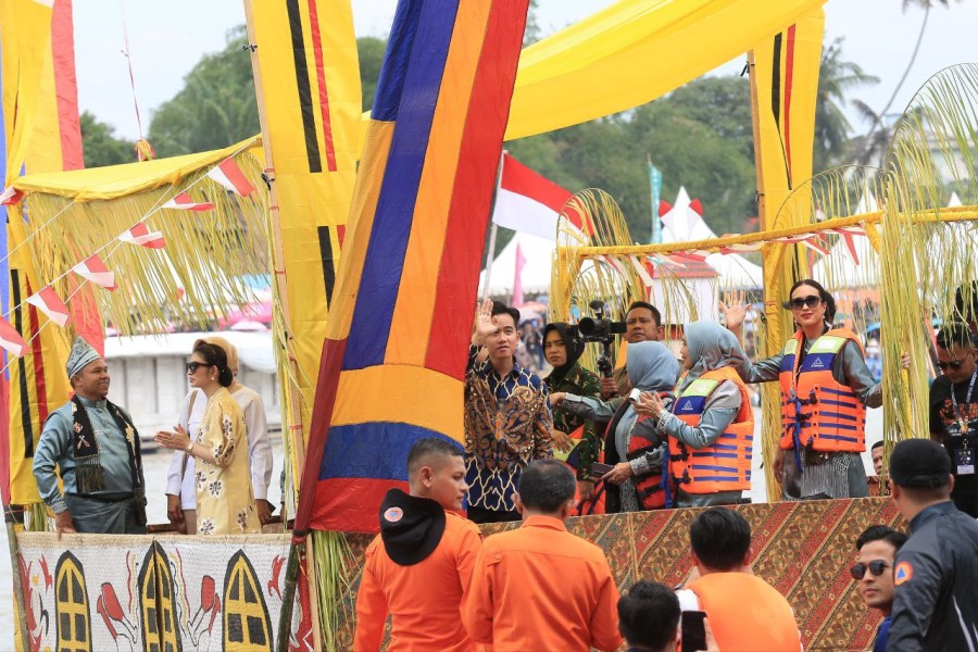 Wapres Gibran Terkesima di Tepian Narosa, Gubri Wahid: Masyarakat Menanti Presiden Prabowo di Final Pacu Jalur