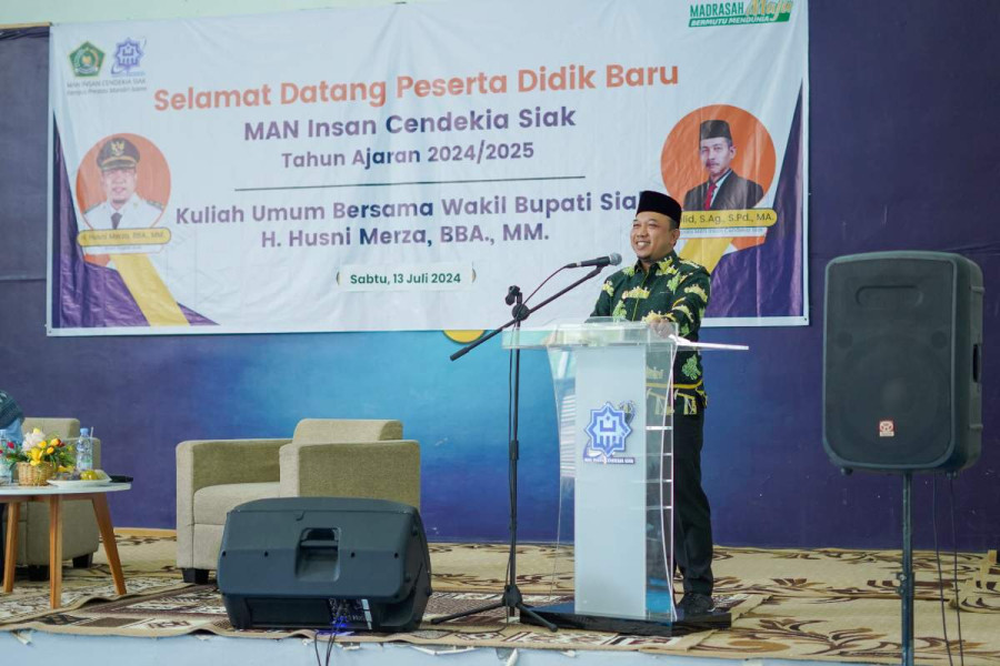 Sambut Peserta Didik Baru MAN IC Siak, Husni Merza Berikan Kuliah Umum