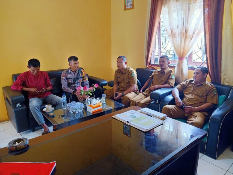 Warga Kampung Bunsur Diimbau Bhabinkamtibmas Ciptakan Pilkada Damai