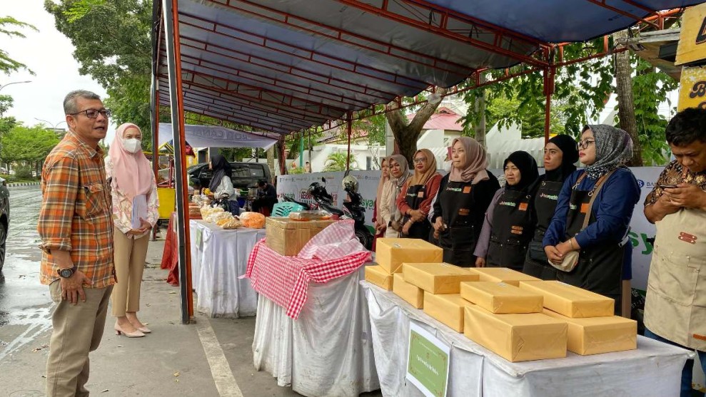 Terbanyak Penjualan Melalui QRIS di Bazar Ramadhan, Nasabah UMKM BRK Syariah Diberi Reward