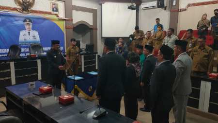 Pj Wako Pekanbaru Muflihun Lantik 6 Pejabat Eselon II