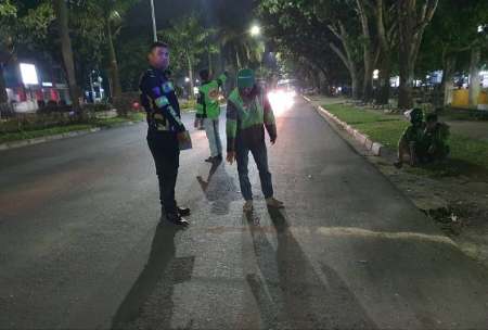 Dua Pemotor Terlibat Senggolan, Driver Ojol Wanita Terjatuh dan Tewas 