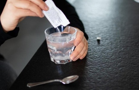 Simak! Ini Peringatan Kemenkes Soal Oralit Diklaim Cegah Haus dan Lemas Selama Puasa   