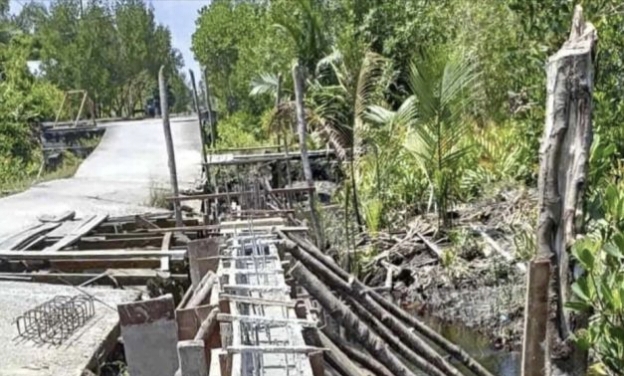 Sempat Diterjang Banjir, PUPR Riau Bangun Tanggul di Desa Mengkirau Kepulauan Meranti