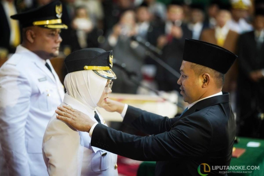 Dilantik Gubri Wahid, Pasangan Afni-Syamsurizal Resmi Pimpin Kabupaten Siak