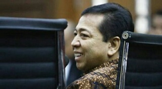 KPK Datangi Kediaman Setya Novanto, Dijemput Paksa? 