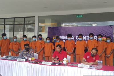 12 Pelaku Sindikat Perampokan Truk Minyak Sawit Diringkus Polda Riau  