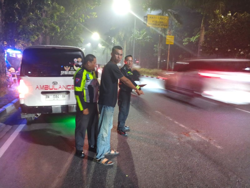 Pemotor WNA Jadi Korban Tabrak Lari di Sudirman Pekanbaru, Pengemudi Mobil Diburu