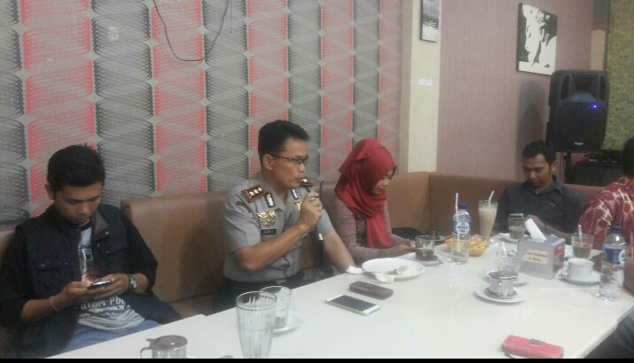 Kapolres Kepulauan Meranti Adakan Coffe Morning Dengan Sejumlah Wartawan 