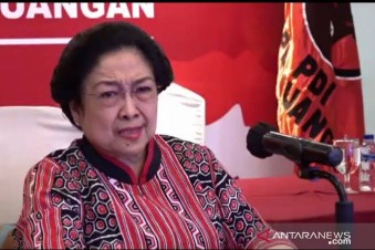 Harus Memilih 3 Figur Ini,   Denny JA Mengungkap Dilema Besar Megawati di Pilpres 2024