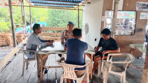 Sambangi Masyarakat, Polsek Teluk Belengkong Ajak Ciptakan Suasana Kondusif Pilkada 2024