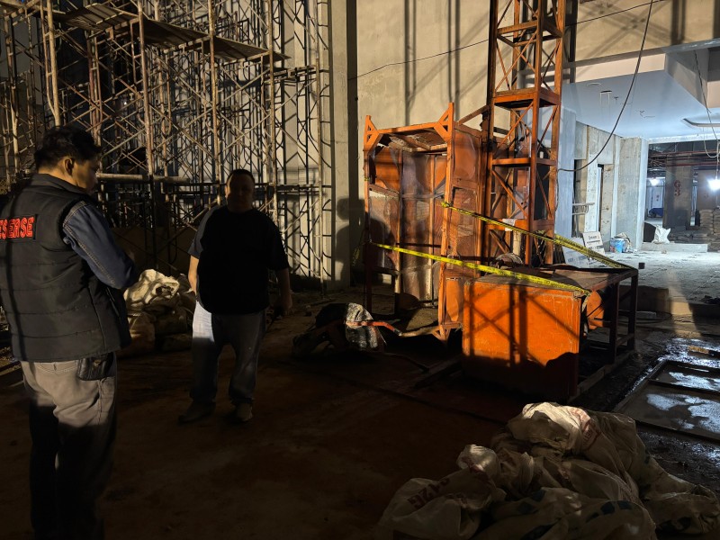 Lift Jatuh di Proyek RS Santa Maria Pekanbaru, Tiga Pekerja Alami Luka Serius
