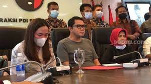 Cekcok Anggiat Pasaribu & Arteria Dahlan di Bandara Berakhir Damai