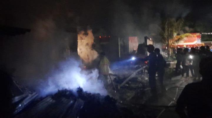 Musibah Kebakaran di Perawang, Dibangunkan Tetangga Pemilik Rumah Selamat