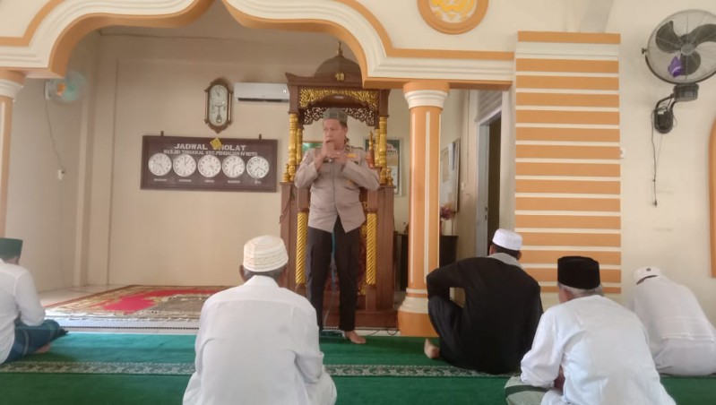 Ciptakan Pilkada Damai 2024, Polsek Rokan IV Koto Sampaikan Pesan Kamtibmas di Masjid Tawakkal