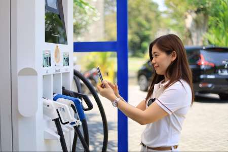 Kendaraan Listrik Tak Hanya Mampu Kurangi Emisi, Juga Dinilai Mampu Dorong Pertumbuhan Ekonomi UMKM
