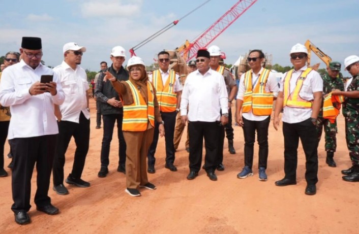 Dorong Geliat Ekonomi Maritim, Bupati Afni Resmikan Galangan Kapal MNS di KITB