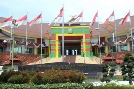Ditreskrimsus Kumpulkan Pegawai Setwan Riau Terkait Kasus SPPD Fiktif, Ini Respon DPRD Riau