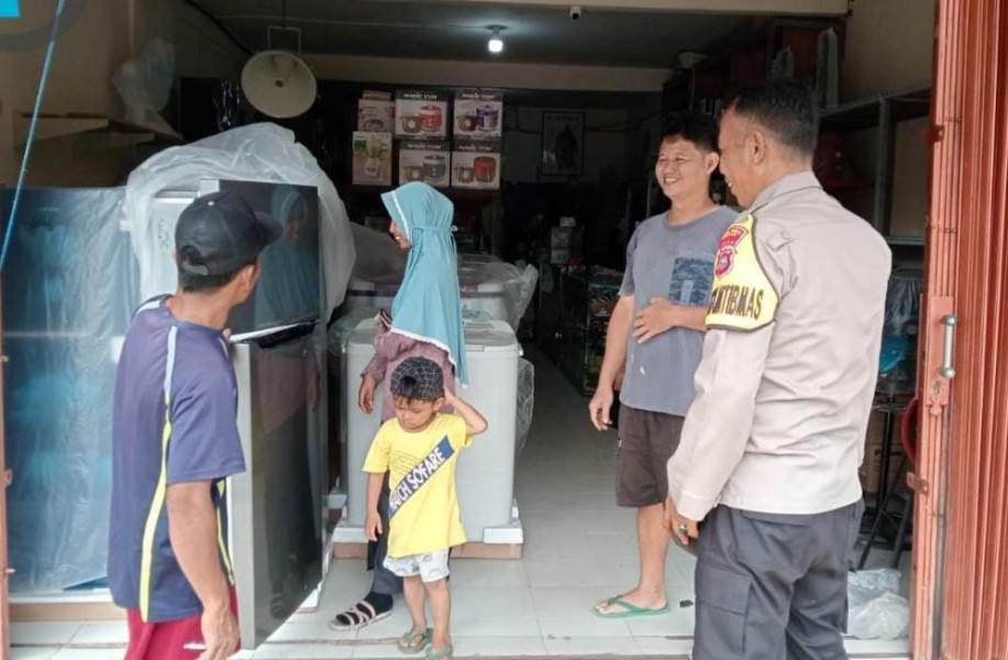 Rutin Sambangi Warga, Polsek Sabak Auh Jaga Kamtibmas Jelang Pilkada