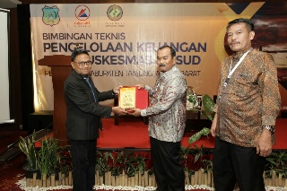 Belajar Tatakelola Keuangan, Baik Bendahara BLUD Puskesmas & RSUD Tanjab Ikuti Bimtek