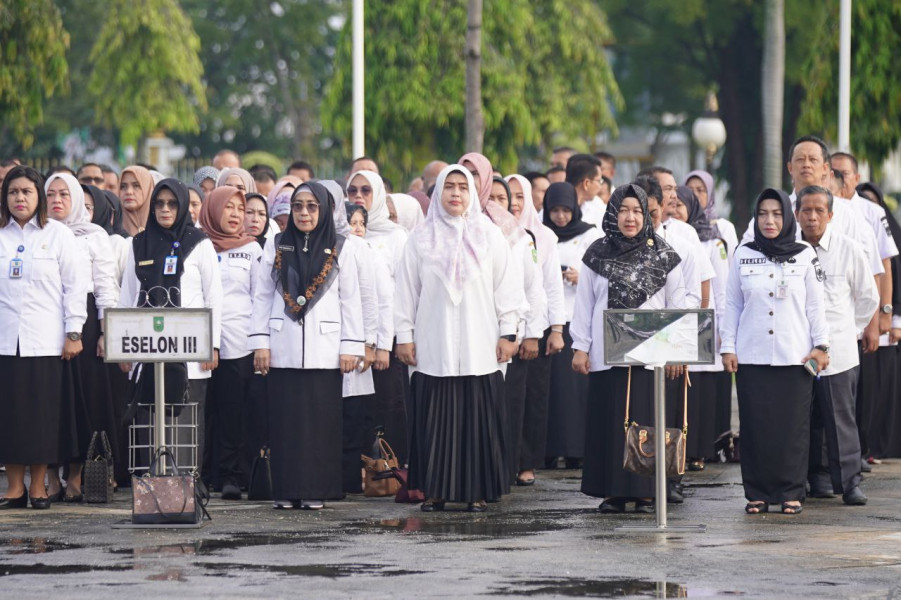 Gelar Apel Pagi Bersama OPD, Ini Harapan PJ Gubri ke Pejabat Eselon II