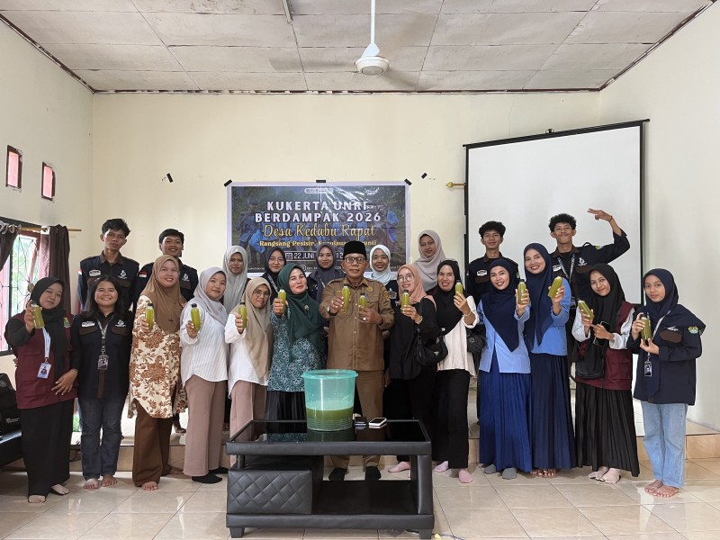 Mahasiswa KUKERTA Unri Berdampak Desa Kedabu Rapat 2026  Gelar Sosialisasi Pembuatan Sabun Cuci Piring Ramah Lingkungan