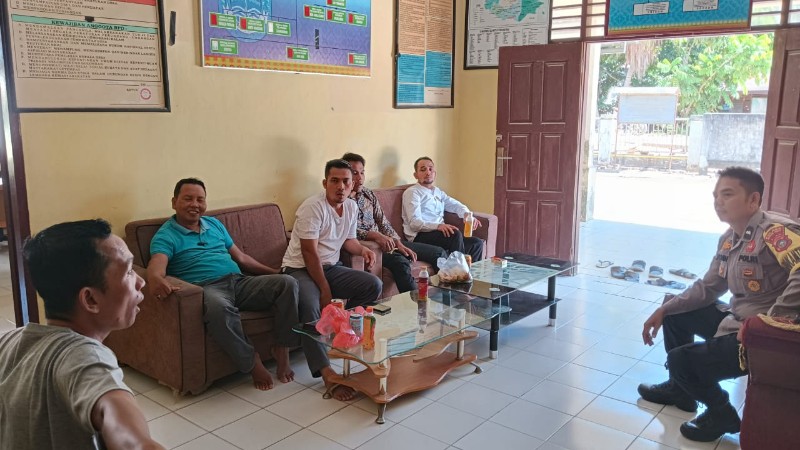 Bhabinkamtibmas Polsek Kepenuhan Ajak Masyarakat Berpartisipasi Sukseskan Pilkada 2024