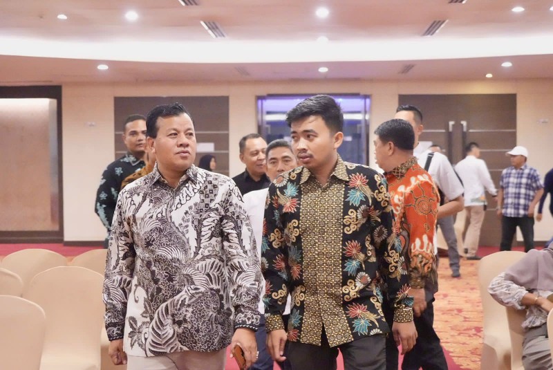 Lantik pengurus IPMAKUSI, Bupati Ajak Mahasiswa Sinergi Bangun Kuansing