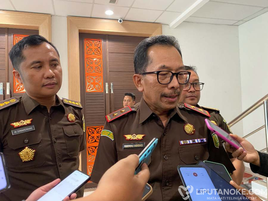 Jabat Kajati Riau, Akmal Abbas Komitmen Tegakkan Hukum Profesional