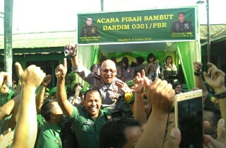 Personel Kodim 0301 Gendong Kapolresta 