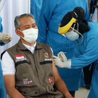 Wawako Pekanbaru Sempat Diobservasi Sebelum Disuntik Vaksin