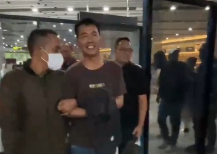 Tim Gabungan Kejaksaan Tangkap  Andi Mulya Bakti, Buronan Kasus Pencurian Memberatkan