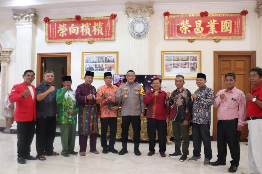 Kapolres Rohil Sampaikan Pesan Pilkada Damai kepada Masyarakat Lintas Suku dan Agama