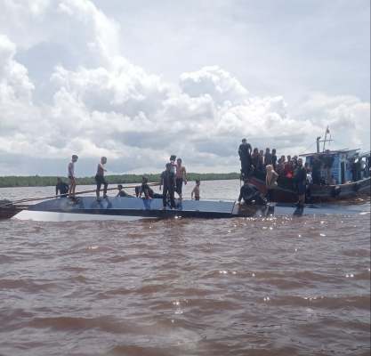 Angkut 45 Penumpang, Speedboat Terbalik di Perairan Keteman Inhil