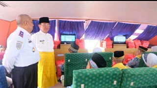 Bupati Lepas JCH Kloter 4 Inhil ke Batam