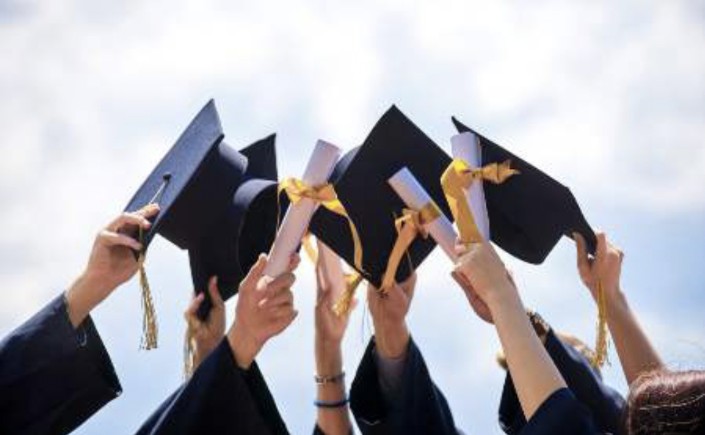 Pendidikan Mahal! PNS Turut Kelimpungan Bayar Uang Kuliah Anaknya, Begini Respons Universitas Riau