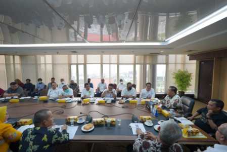 Jembatan Pedamaran Rusak Parah, Sekda Riau Meradang Ancam Laporkan Perusahaan ke APH Jika Bertele-tele 