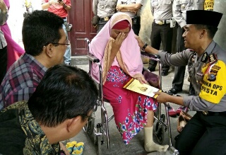 Jumat Barokah Ajarkan Novrianti untuk Tetap Bersyukur 