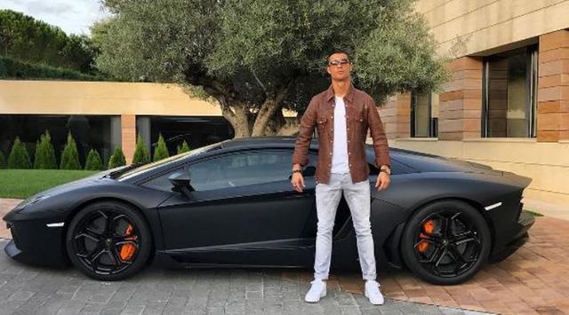Inilah 16 Mobil Super Mewah Ronaldo