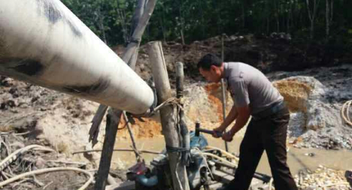 Polsek Benai Tenggelamkan Dompeng PETI