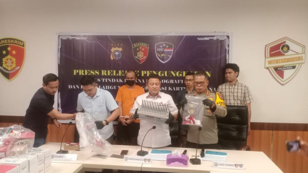 Raup Untung Hingga Rp20 Juta Perbulan, Penjual Kartu Perdana Ditangkap Polisi