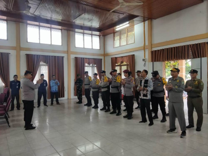 Apel Pengamanan Rekapitulasi Suara Pilkada di Kecamatan Sabak Auh Berjalan Lancar